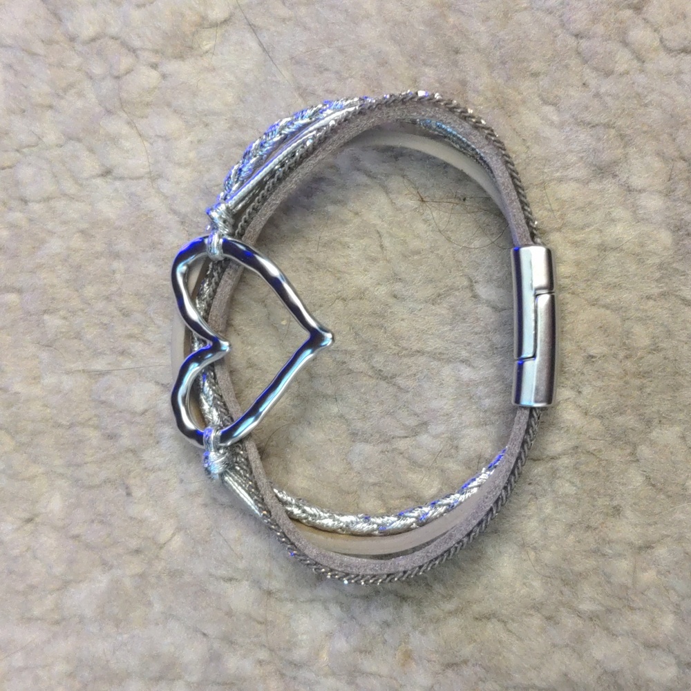 Silver heart bracelet